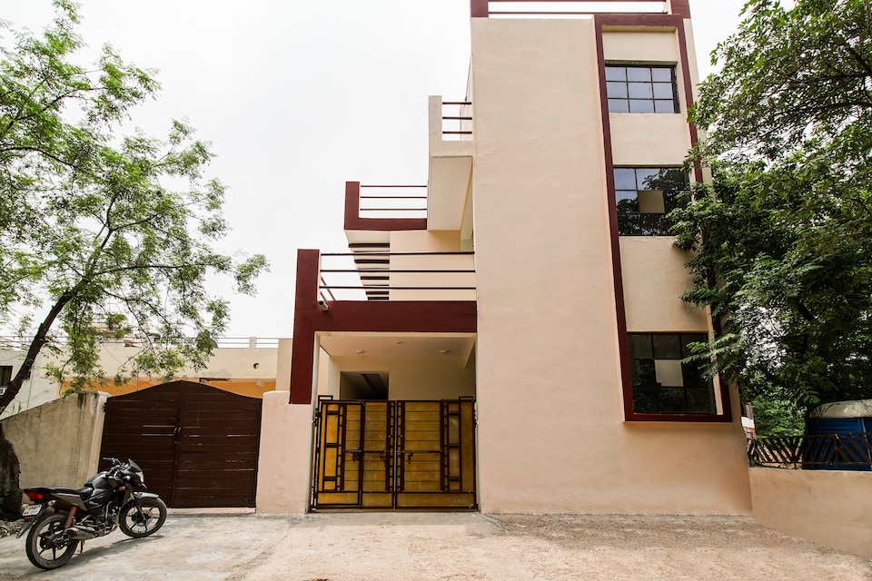 OYO LIFE GRG1628 South City I, HUDA CENTRE 1, Gurgaon