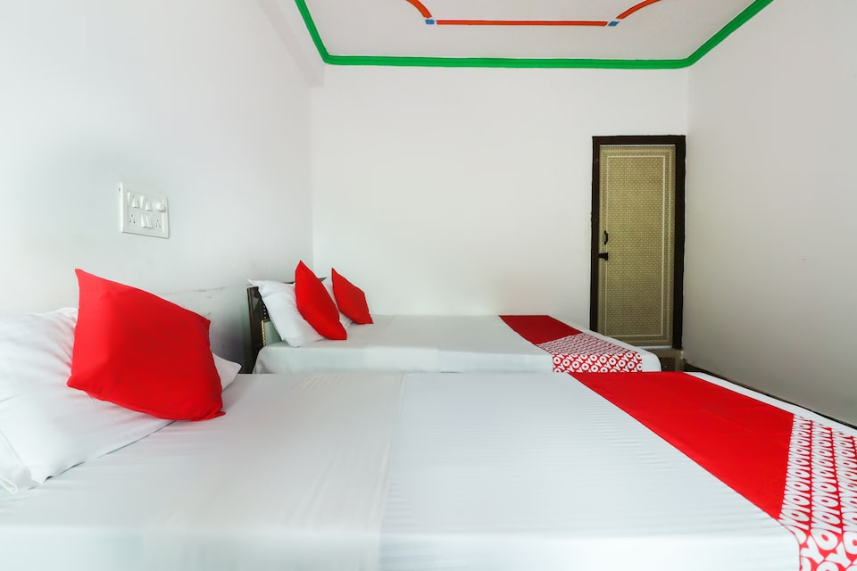 OYO 47248 Hotel Vishnu Palace, Kedarnath, Kedarnath