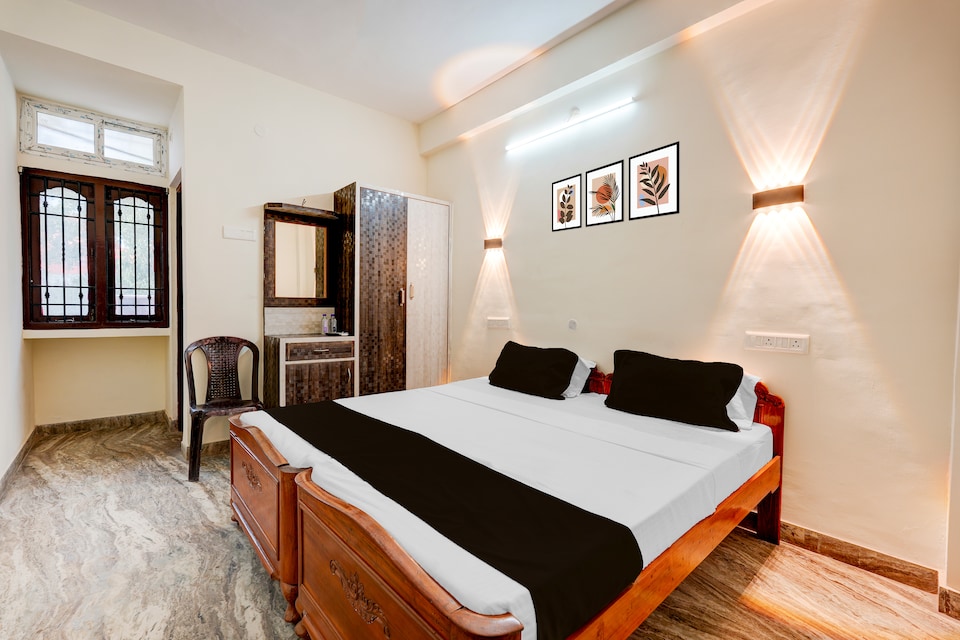 Super Hotel O Chennai Central Railway Station Formerly Annakilly Tower Guest House, Parrys, Chennai