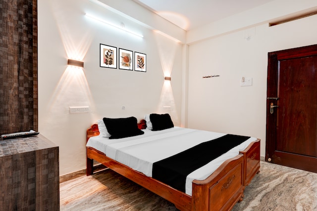 Super Hotel O Chennai Central Railway Station Formerly Annakilly Tower Guest House