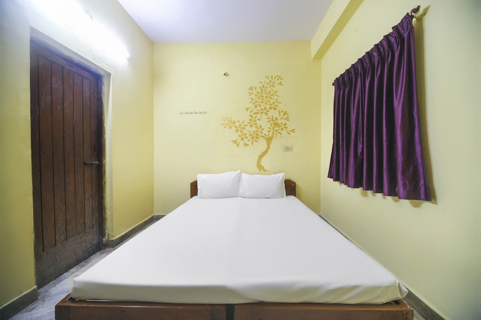 SPOT ON Rajbhavan, Triplicane, Chennai