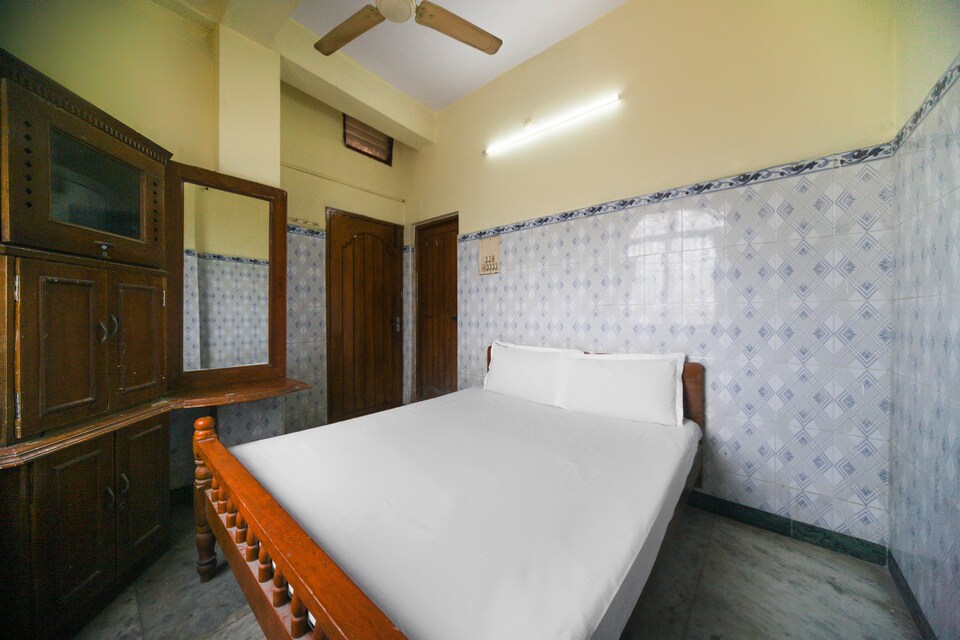 SPOT ON Rajbhavan, Triplicane, Chennai