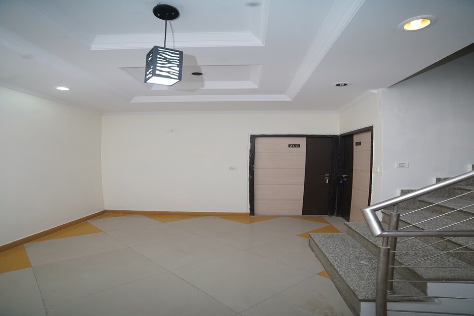 Collection O O 32872 Hotel Blueberry, Avas Vikas, Rudrapur