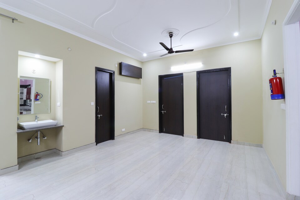 OYO 47263 Serene Inn, Gomti Nagar Lucknow, Lucknow