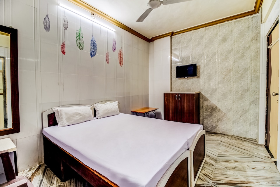 SPOT ON 47276 Hotel Vakratund, Mangaon, Mangaon