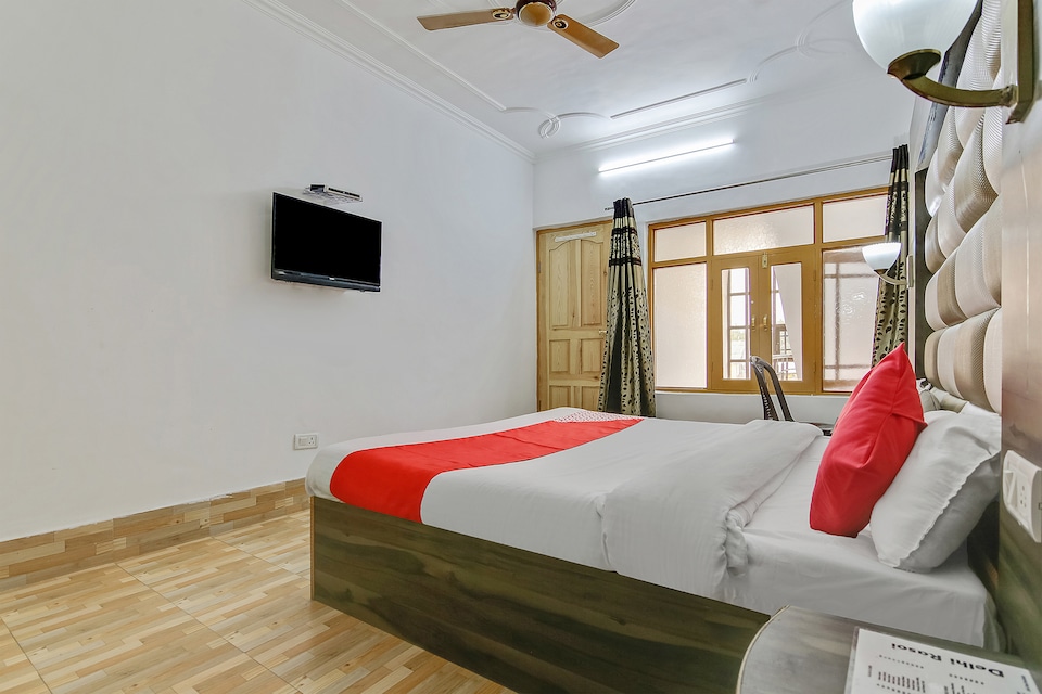Hotel O Hameed, Dalgate Srinagar, Srinagar