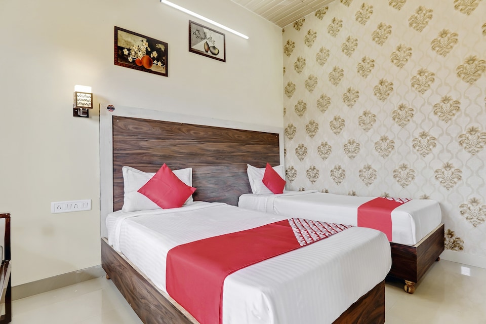 OYO 47287 Eden Garden Resort , Mansarovar, Jaipur