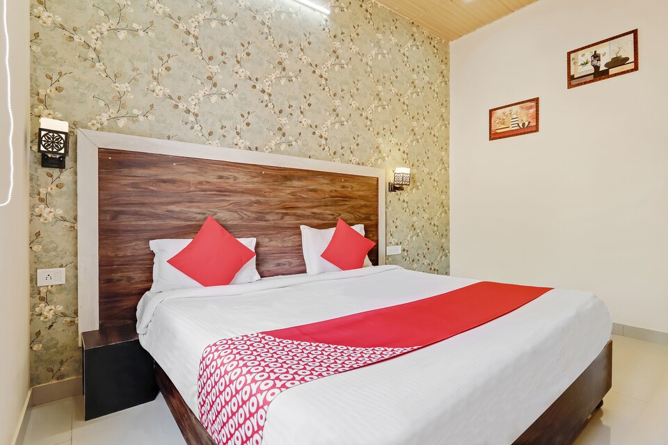 OYO 47287 Eden Garden Resort , Mansarovar, Jaipur