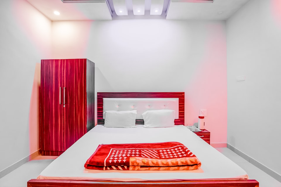 SPOT ON 47288 Shree Ram Inn, Pratapgarh, Pratapgarh