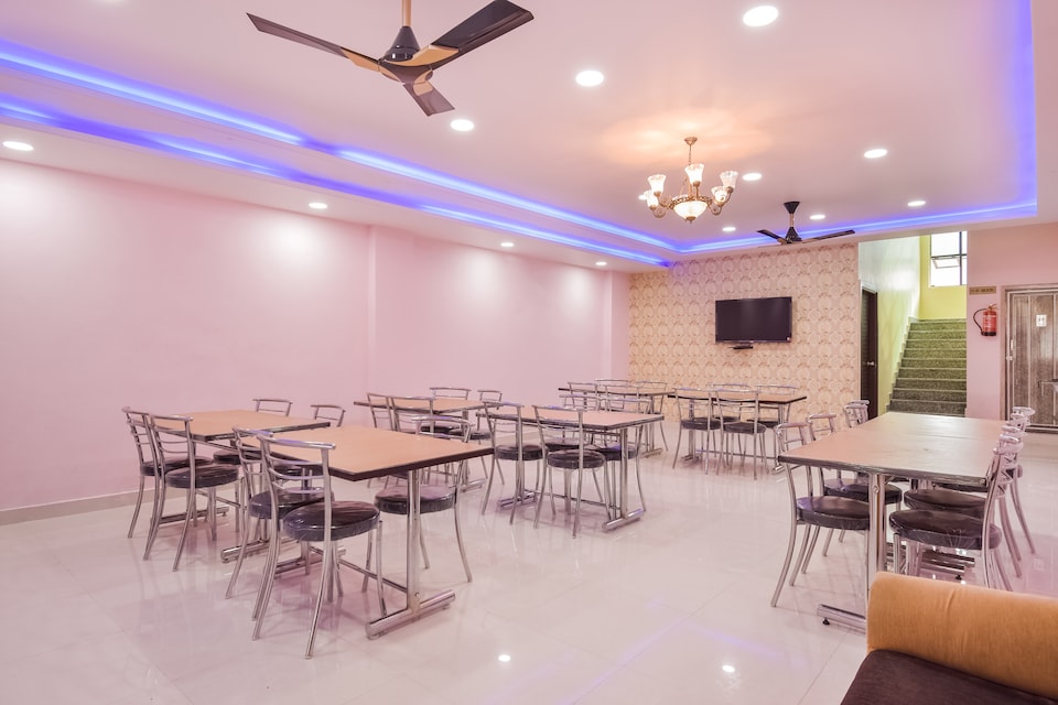 OYO Flagship Hotel Rajmahal, Jaipur Airport, Jaipur