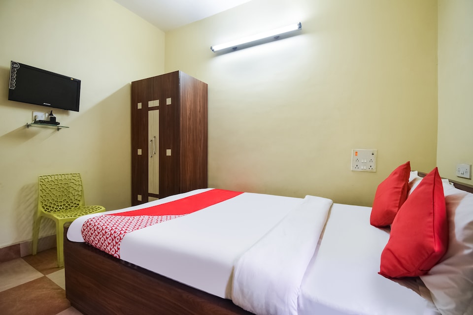 OYO 47312 Patha Sathi Motel, Shantiniketan, Shantiniketan