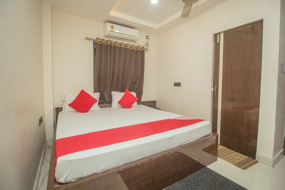 OYO 47314 Badsha Hotel, Raiganj, Raiganj