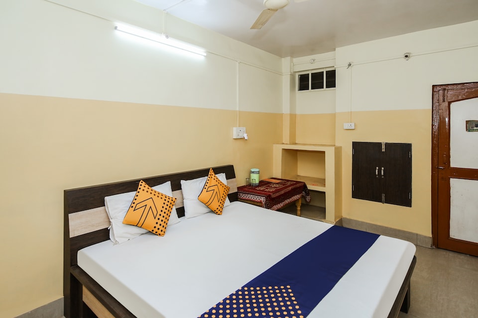 SPOT ON 47315 Hotel Shivam , Satna, Satna