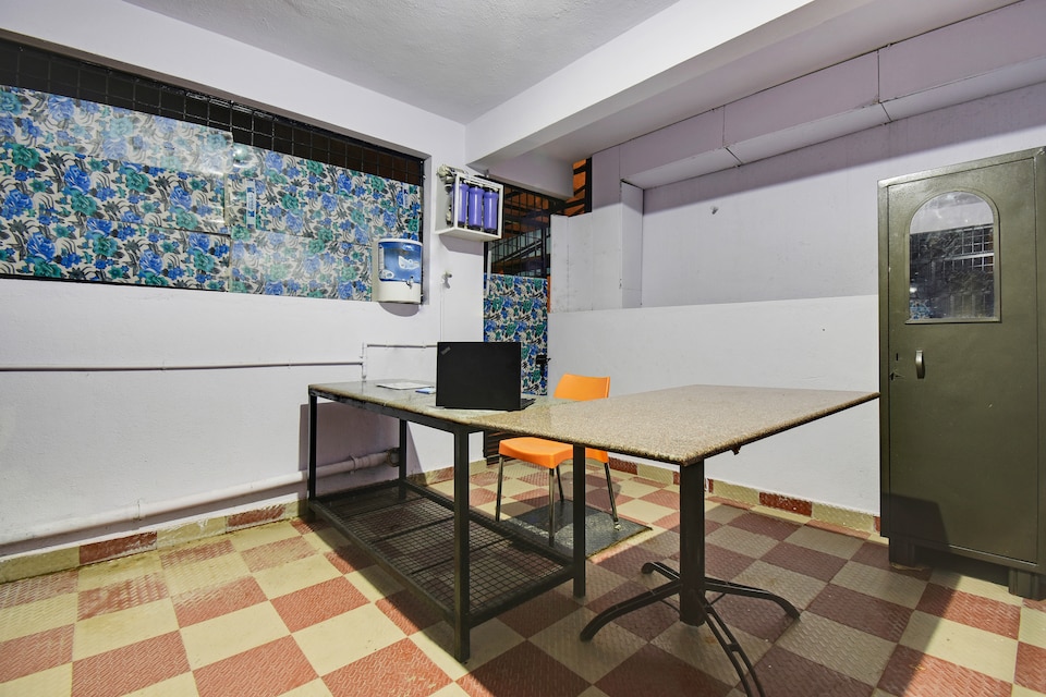 SPOT ON 47319 Rainbow Rooms, JP Nagar Bangalore, Bangalore