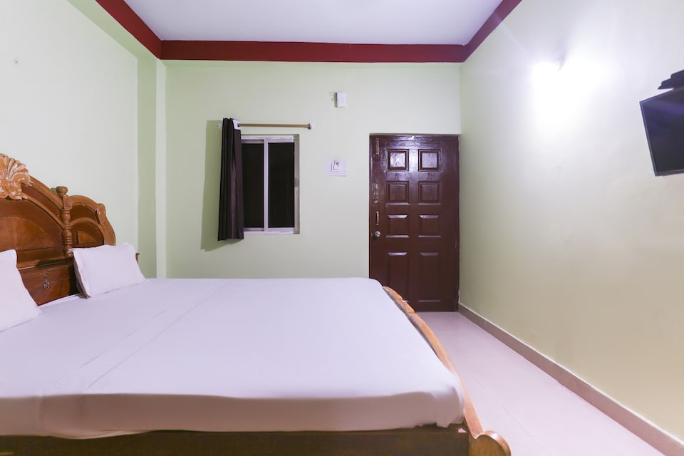 OYO 47328 Hotel Rajhans, CT Road Puri, Puri