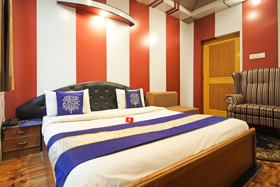 OYO 4700 Al Zahoor Inn, Rajbagh Srinagar, Srinagar