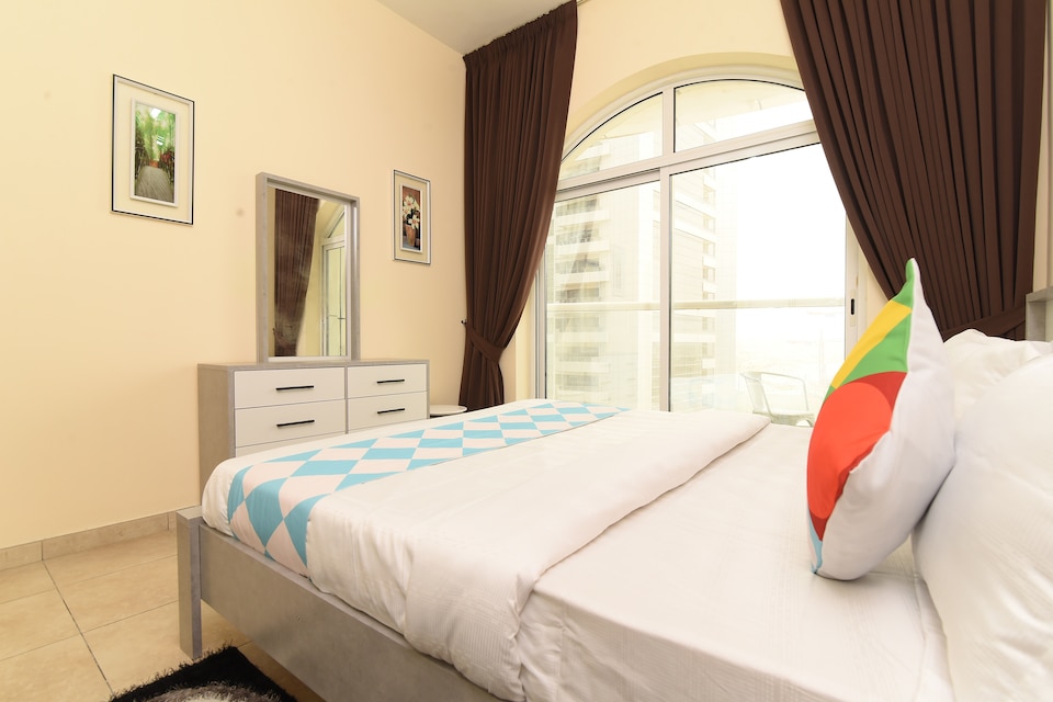 OYO Home 2351BHK Capitol Tower , DIC, Al Barsha Dubai, Dubai