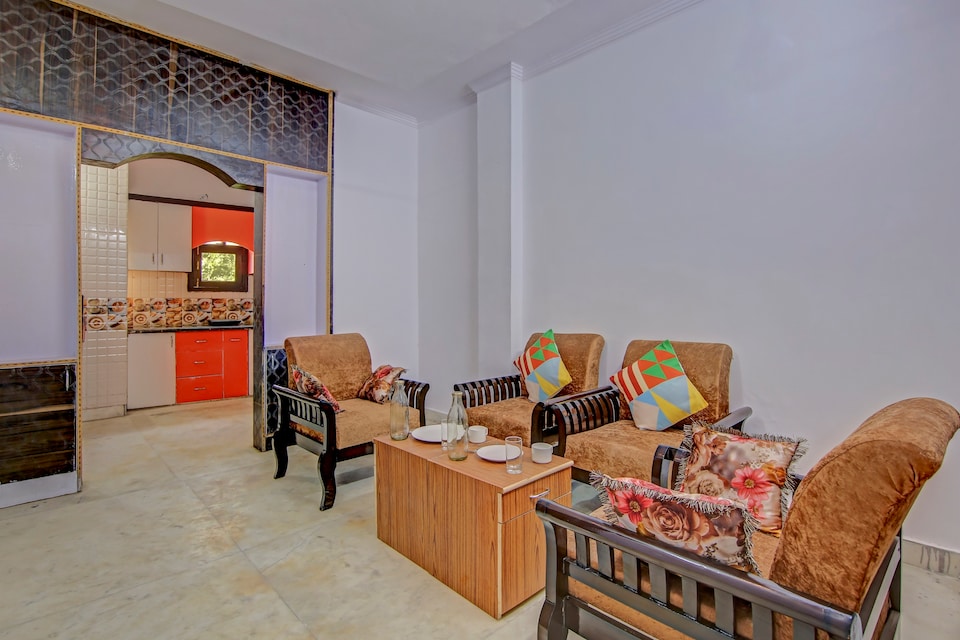 OYO Home 47353 Cosy Stay Nawada, Dwarka Delhi, Delhi