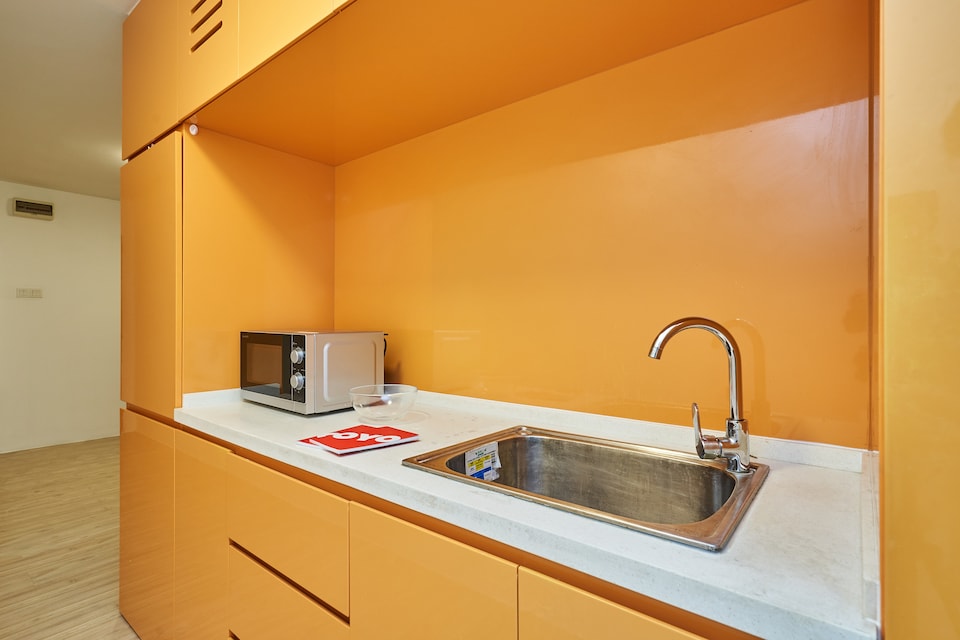 OYO Home 44074 Ultra-fine Studio Empire City Halo Sunday, Damansara Perdana, Petaling Jaya