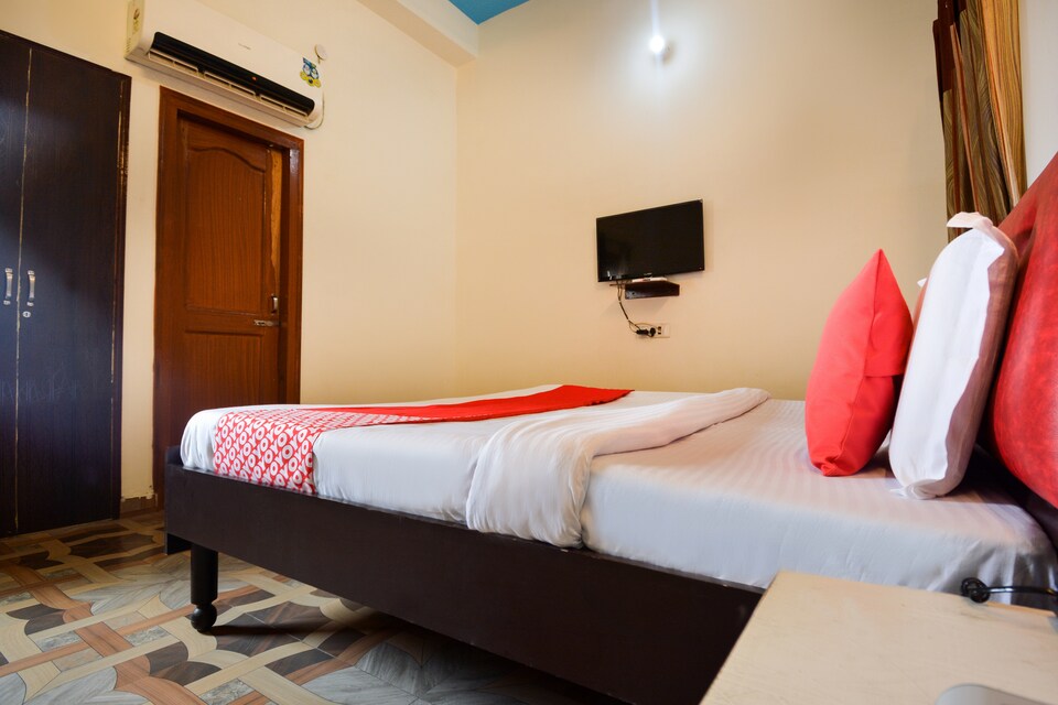 OYO 47396 Hotel Royal Villa, Mall Road Bathinda, Bathinda