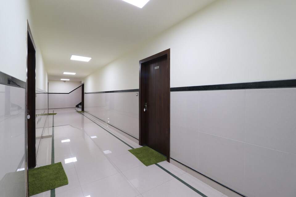 OYO 47405 CO Inn, Orai, Orai