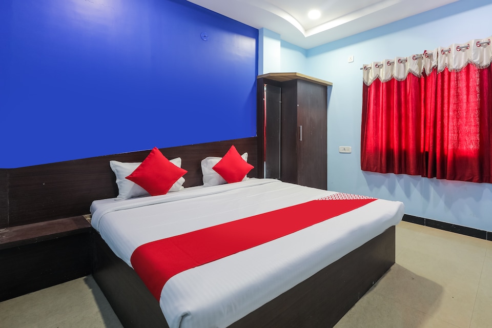 OYO 47433 Hotel Everest Palace, Mahakal Temple 2, Ujjain