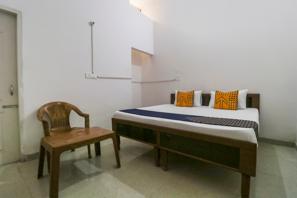 SPOT ON 47436 Motel Vishesh, Mohali, Mohali