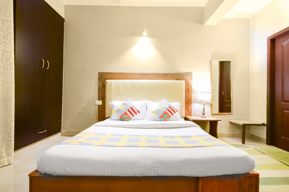 OYO Home 47438  Dazzling 1bhk Apartment Kasauli, Dharampur Kasauli, Kasauli