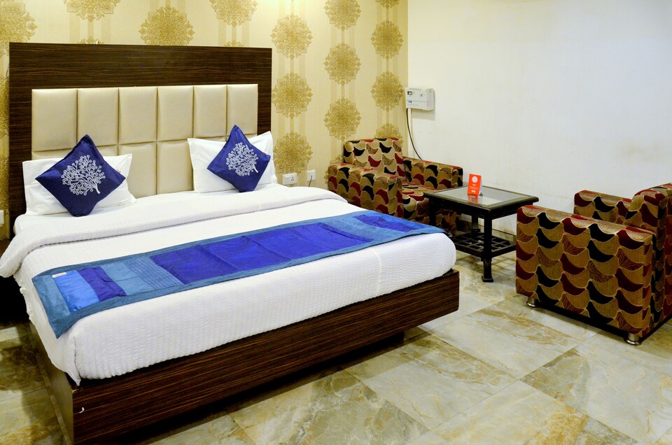 OYO 4708 Hotel IP Palace, Charbagh Lucknow, Lucknow