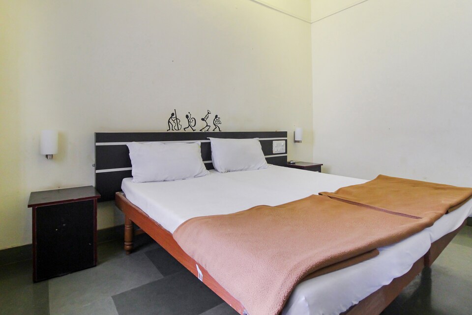 SPOT ON 47453 Gauri , Mangaon, Mangaon