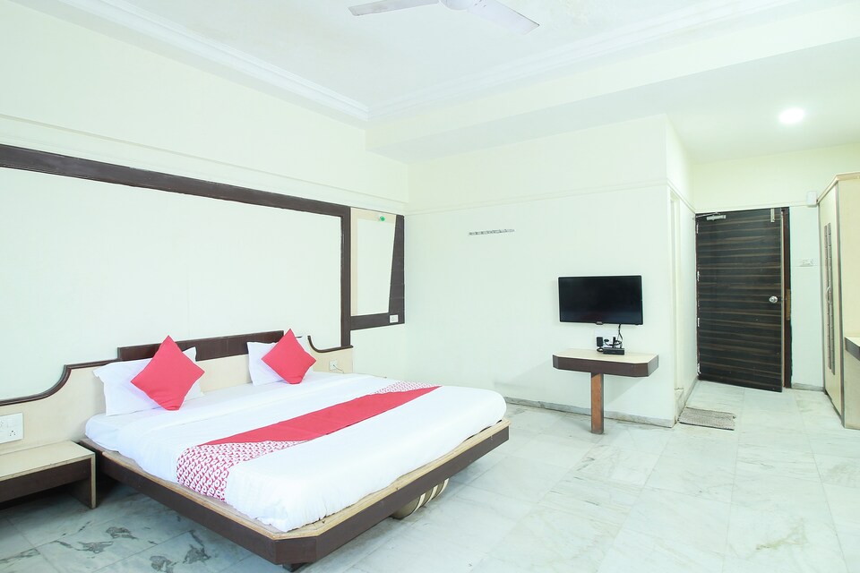 Collection O Hotel Bagdia International, Jalna city, Jalna