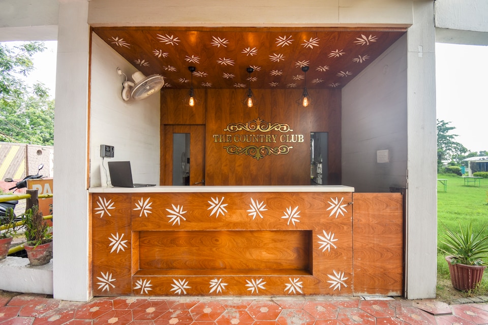 OYO 47464 Hotel The Country Club, Bilaspur, Bilaspur