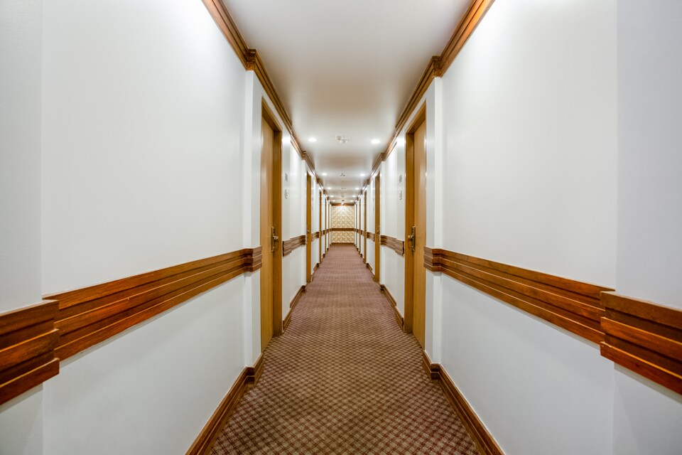 SilverKey Executive Stays 47467 Opposite Marol Metro Pillar 278, Mumbai International Airport, Mumbai