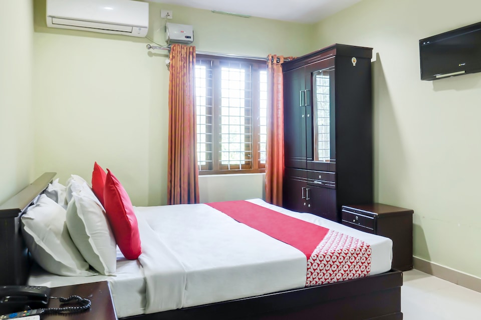 OYO 47469 M P Residency, Perinthalmanna, Malappuram