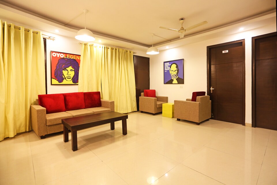 OYO Flagship 498 South Ex Market, Lajpat Nagar Delhi, Delhi