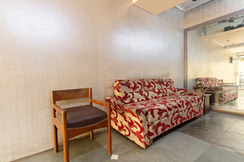 SPOT ON 47477 Hotel Maurya Paradise Inn, Mathikere Bangalore-II, Bangalore