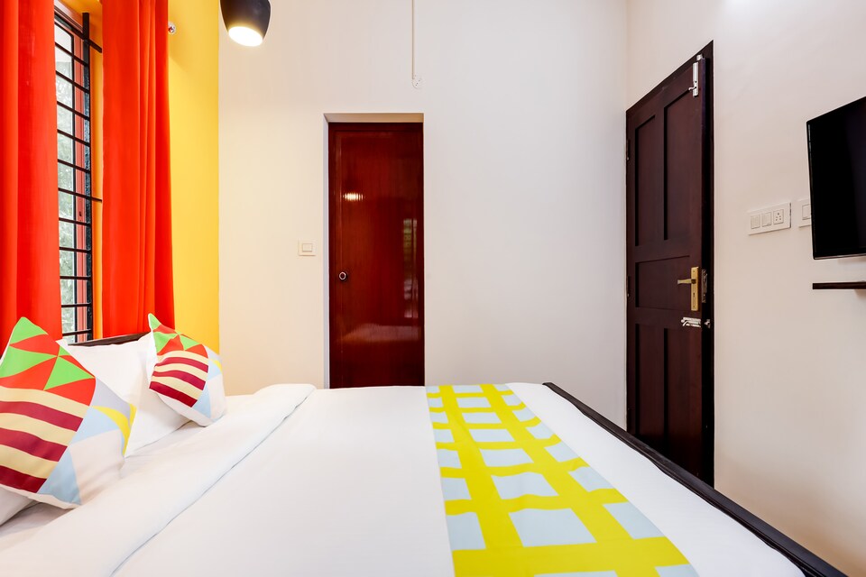 OYO Home 47483 Baijus Appartment, Kakkanad Kochi, Kochi