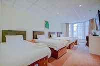 Cardiff Riverside Hotel by Belvilla