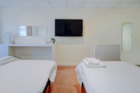 Cardiff Riverside Hotel by Belvilla