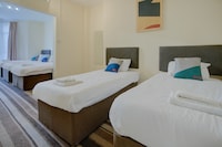Cardiff Riverside Hotel by Belvilla