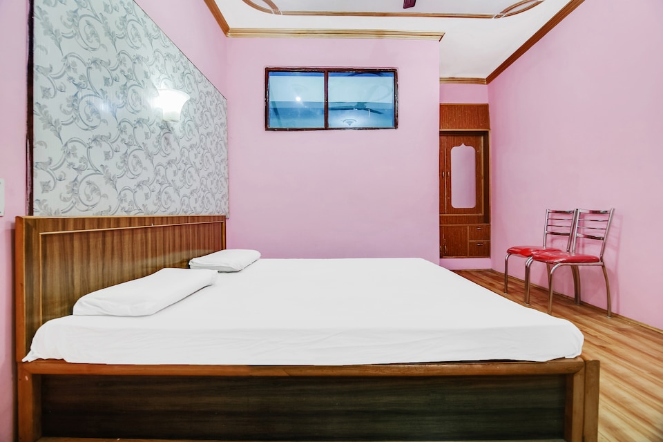 OYO 47490 Hotel Royal Samad, Munawarabad, Srinagar