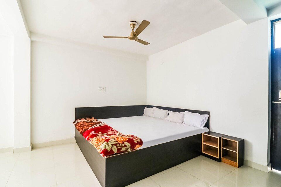 live under  hrh022, Hazaribagh, Hazaribagh