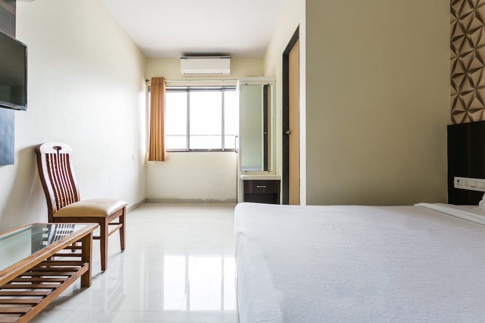 SPOT ON 47497 Hotel Fantacee, Mumbai Vasai-Virar-Naigaon, Mumbai