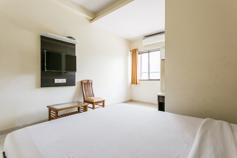 SPOT ON 47497 Hotel Fantacee, Mumbai Vasai-Virar-Naigaon, Mumbai