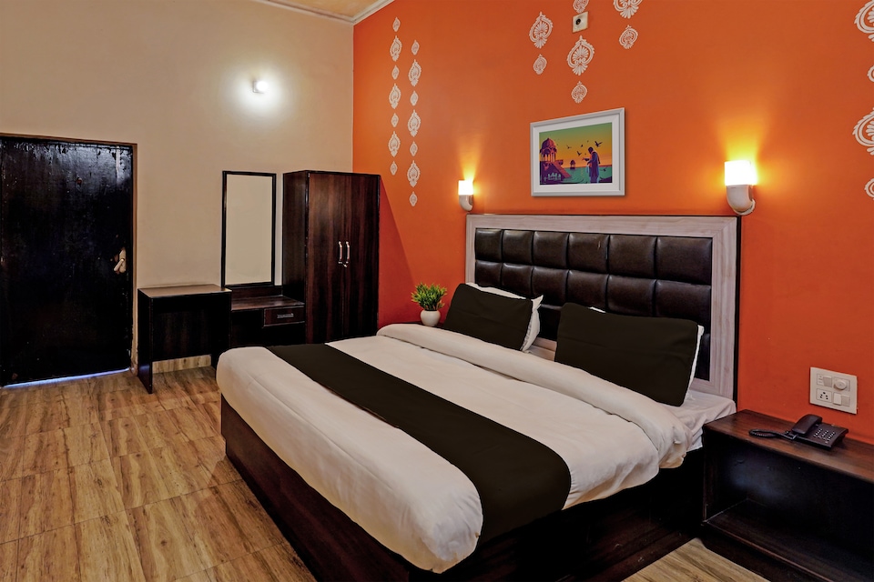 OYO KK Residency, Dehradun ISBT, Dehradun