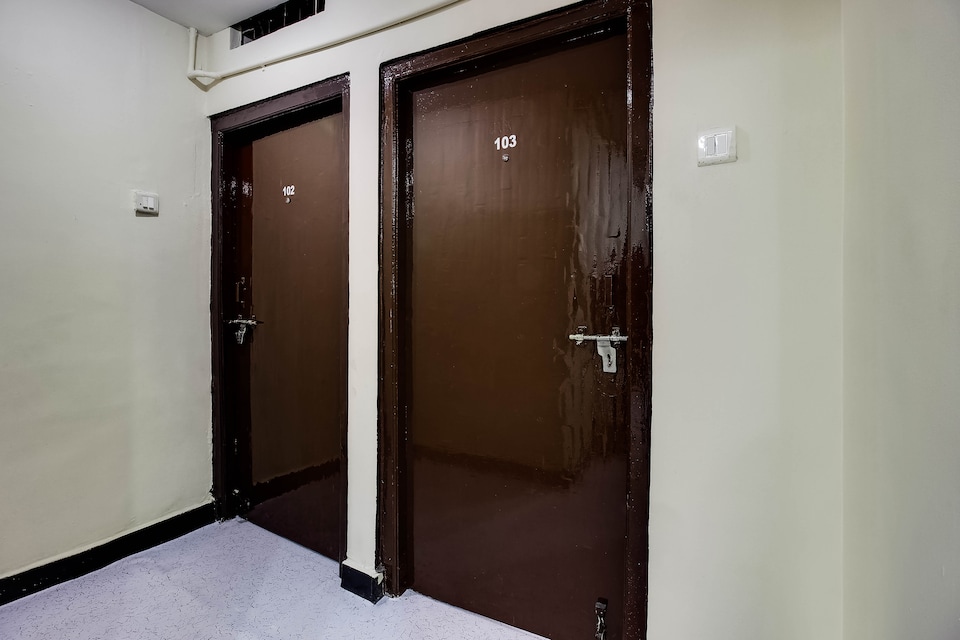 SPOT ON Deccan Lodge, Begumpet-II, Hyderabad