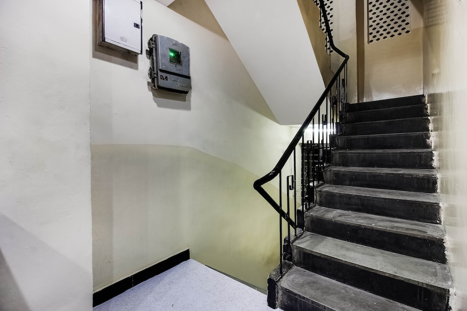 SPOT ON Deccan Lodge, Begumpet-II, Hyderabad