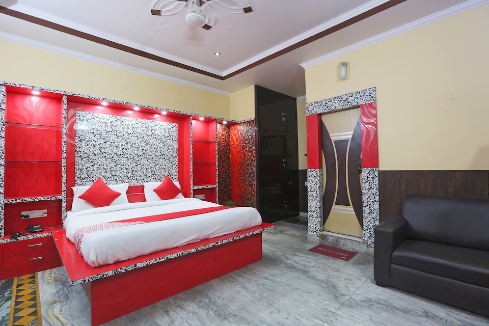 OYO 47527 Hotel Royal Palace, Ghaziabad City, Ghaziabad