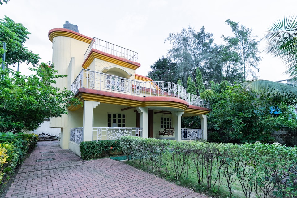 Capital O 47539 Capital O Umbergaon Club, Vapi, Vapi