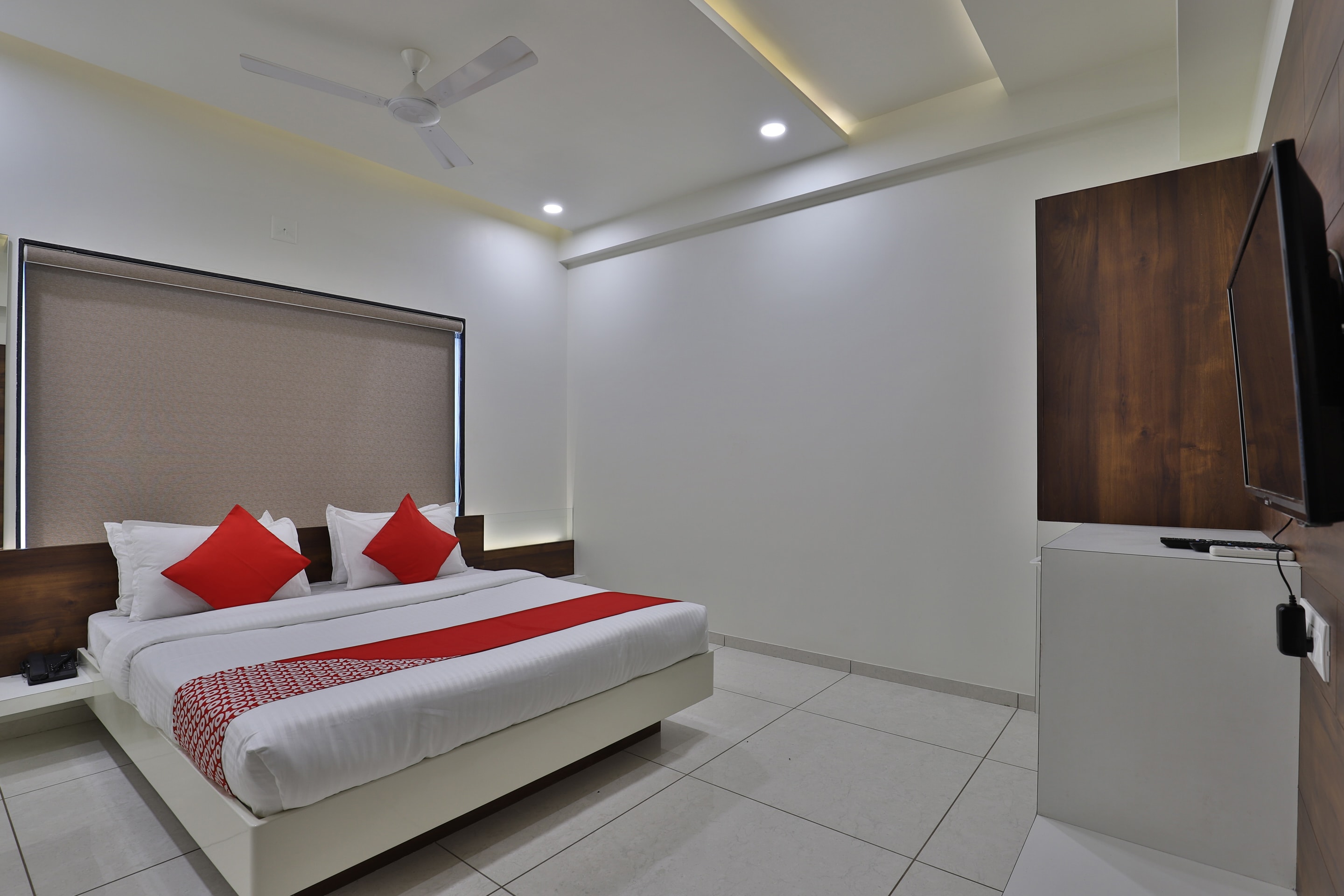 Hotels Porbandar  Price start     625